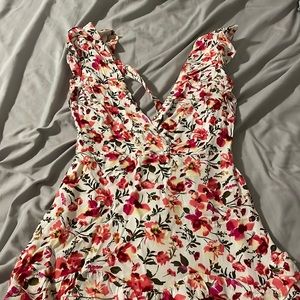 Mini dress from Hello Molly. Never worn.